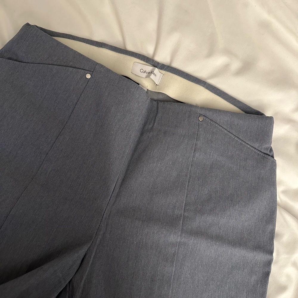 Calvin Klein dressed up leggings